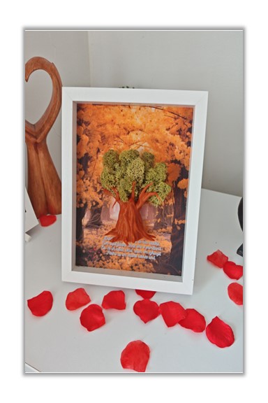 Tablou Canvas Personalizat 3D cu Licheni 10 - Compartiment pentru un mesaj secret.